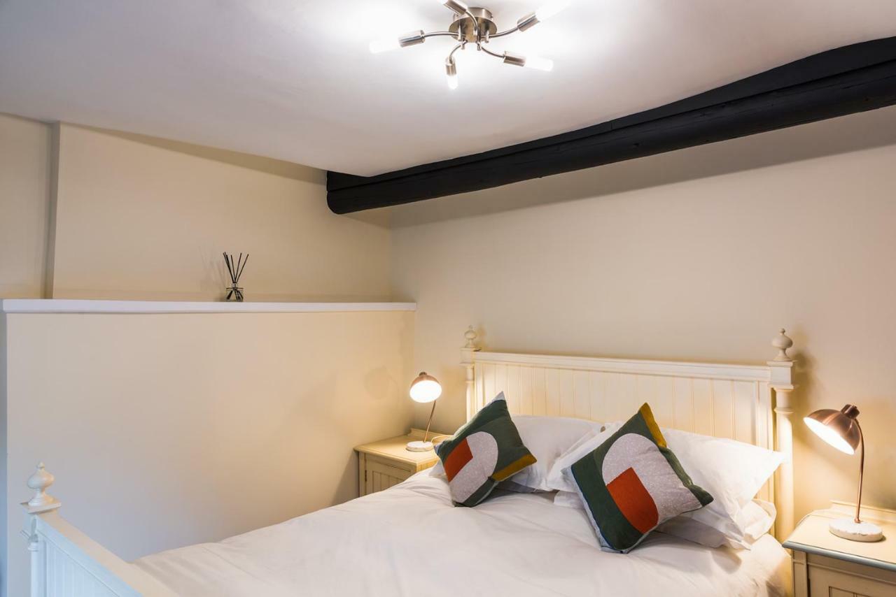 Luxury 3 Bed Flat In The Centre Of Woodstock Lägenhet Exteriör bild