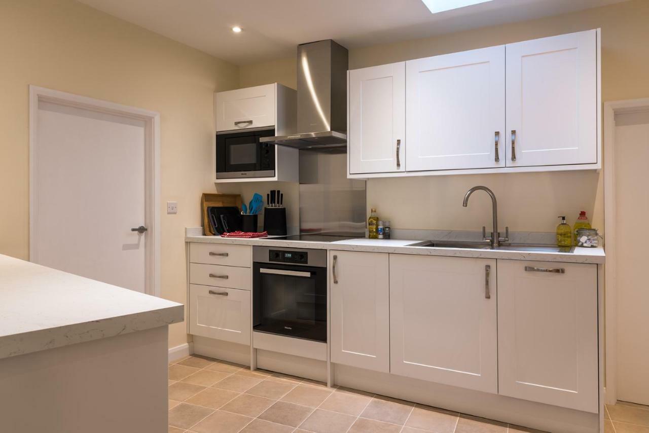 Luxury 3 Bed Flat In The Centre Of Woodstock Lägenhet Exteriör bild